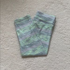 ▪️ivivva by lululemon capri leggings